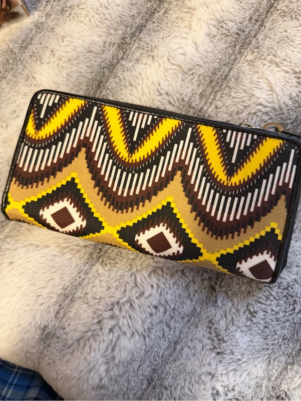 NWT Gigi Hill Geometric Print Zip Around Wallet Black Yellow